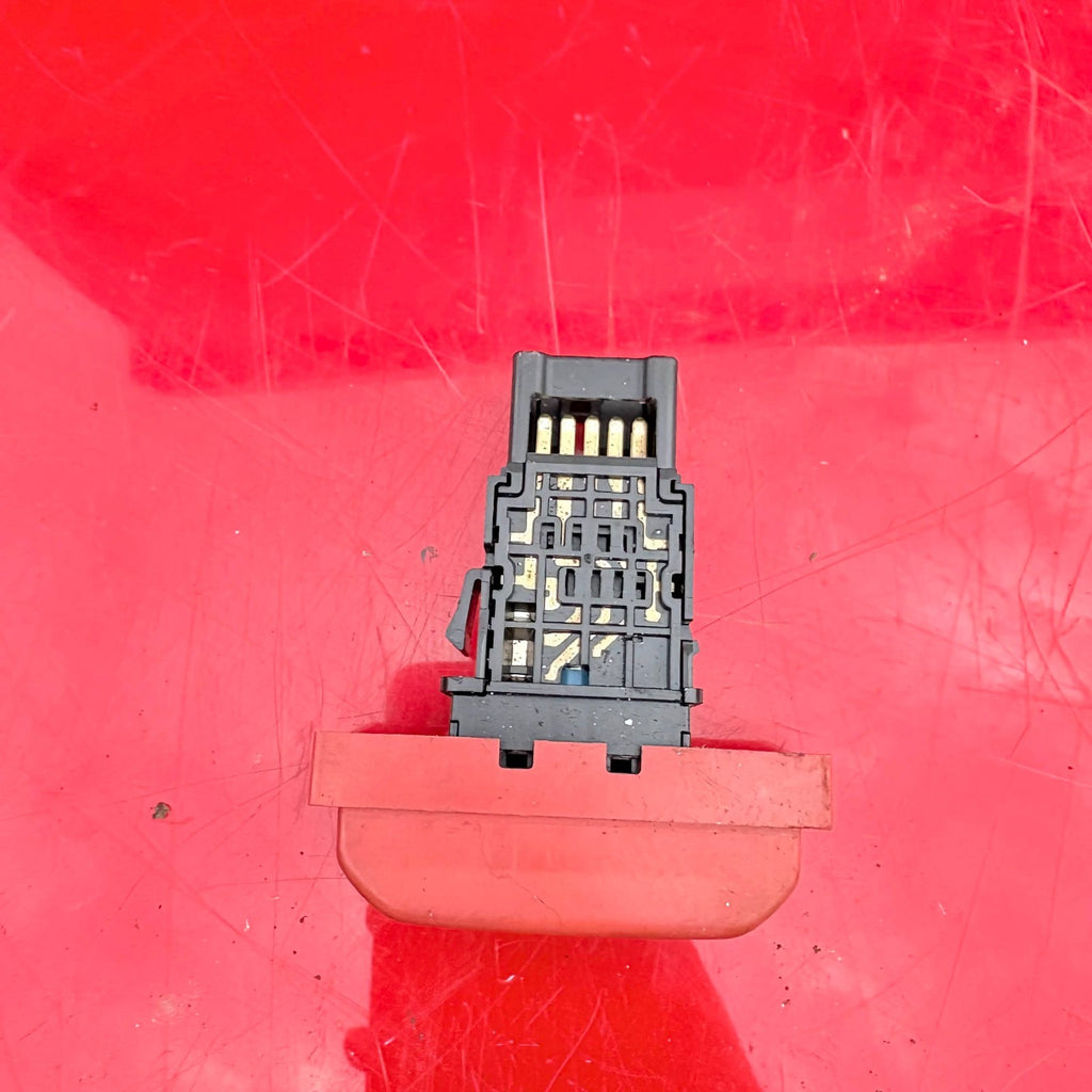 Nissan X-Trail T30 2001-2007 Hazard Warning Switch Red 06016