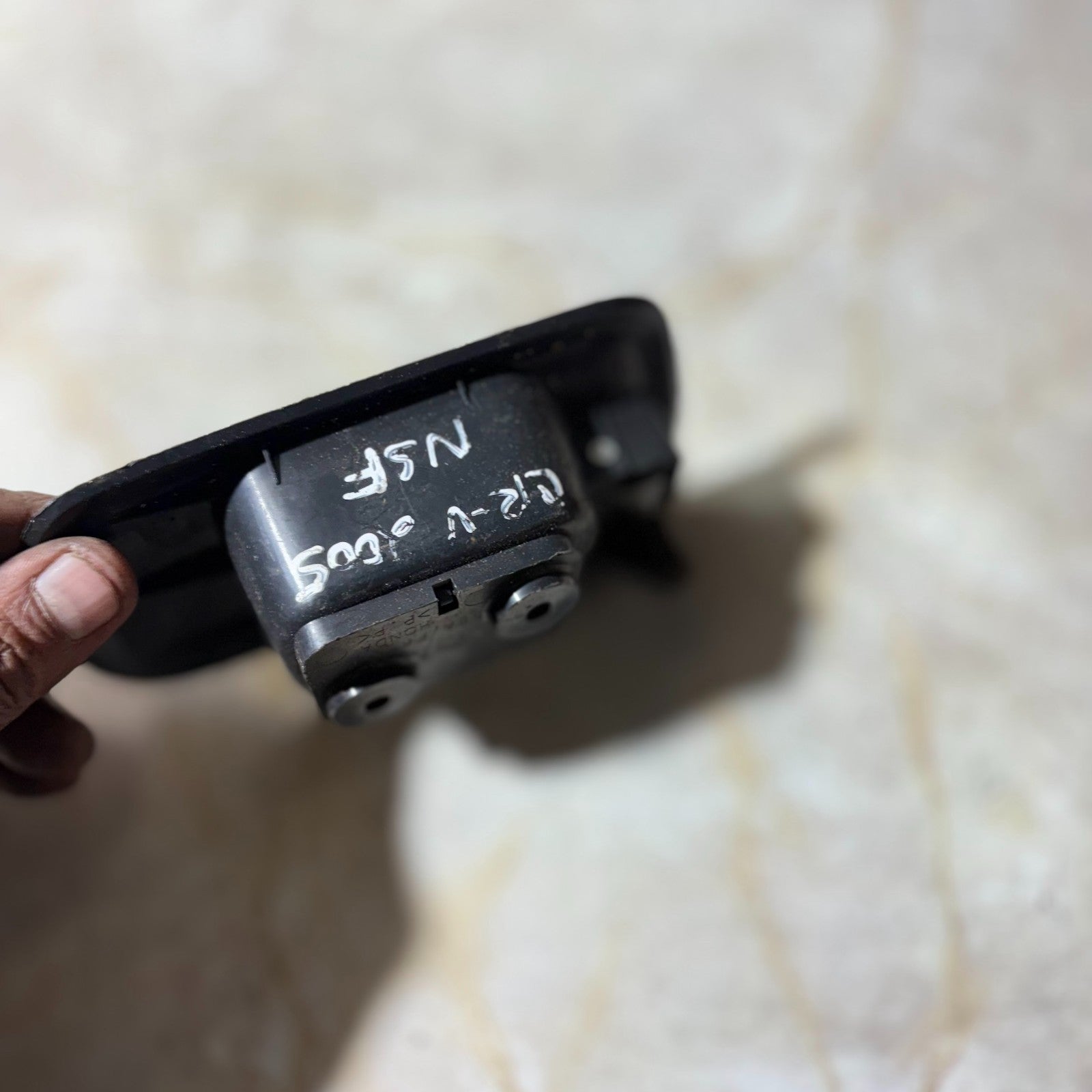 HONDA CR-V 2005 PASSENGER FRONT LEFT SIDE INNER DOOR HANDLE