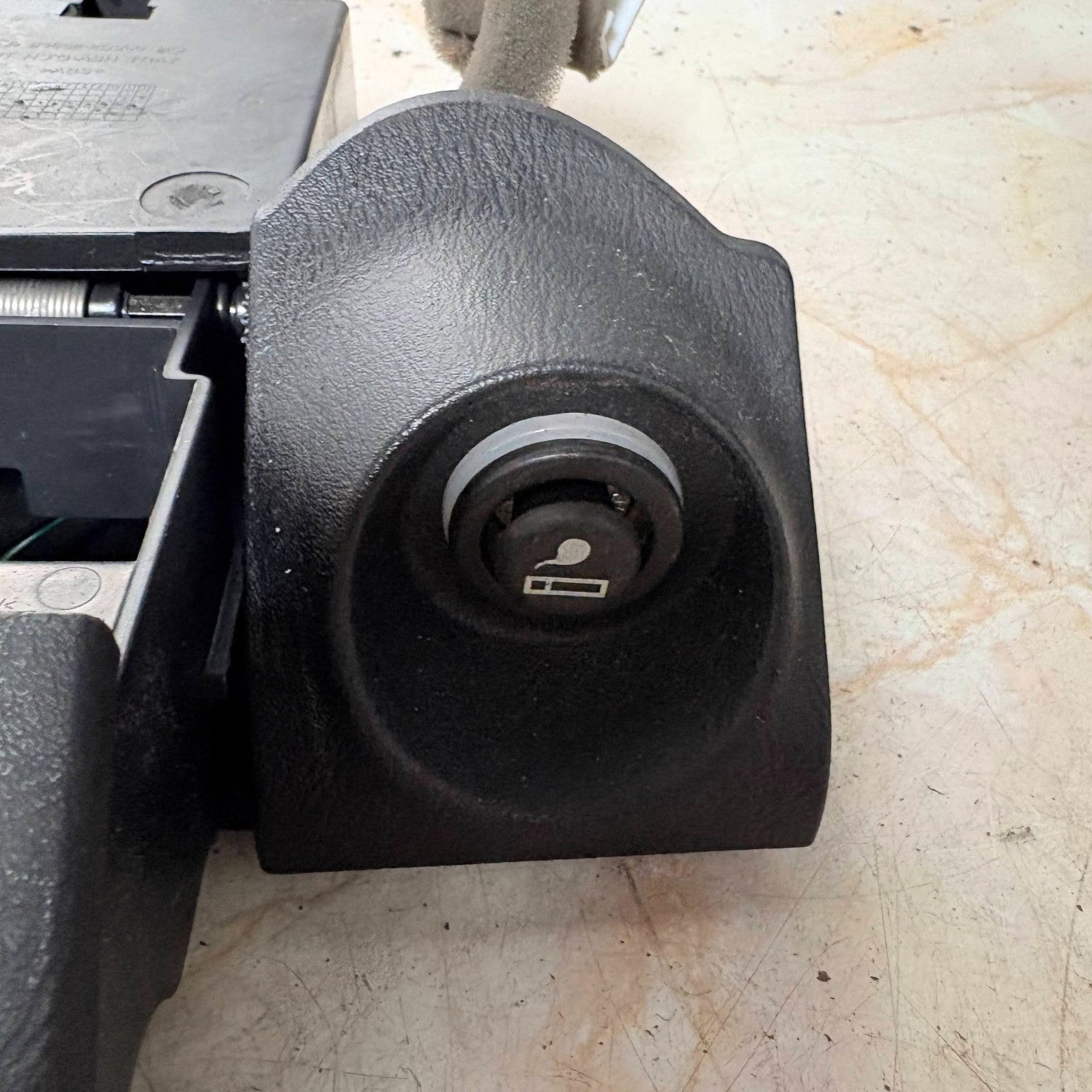 2005 HYUNDAI COUPE ASHTRAY 84552-2C900
