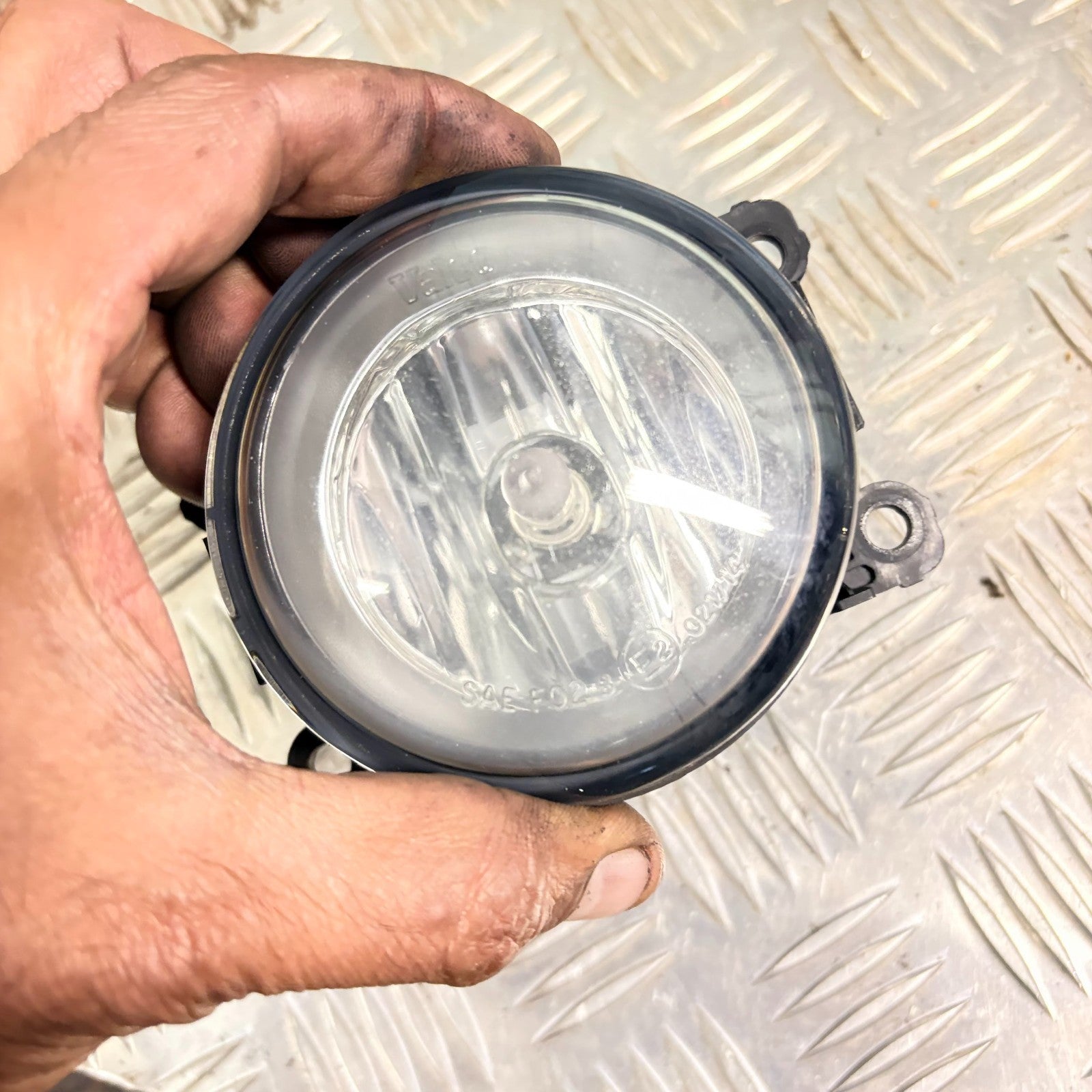 Renault Scenic MK3 2003-2009 OSF Right Side Fog Light Lens 8200074008