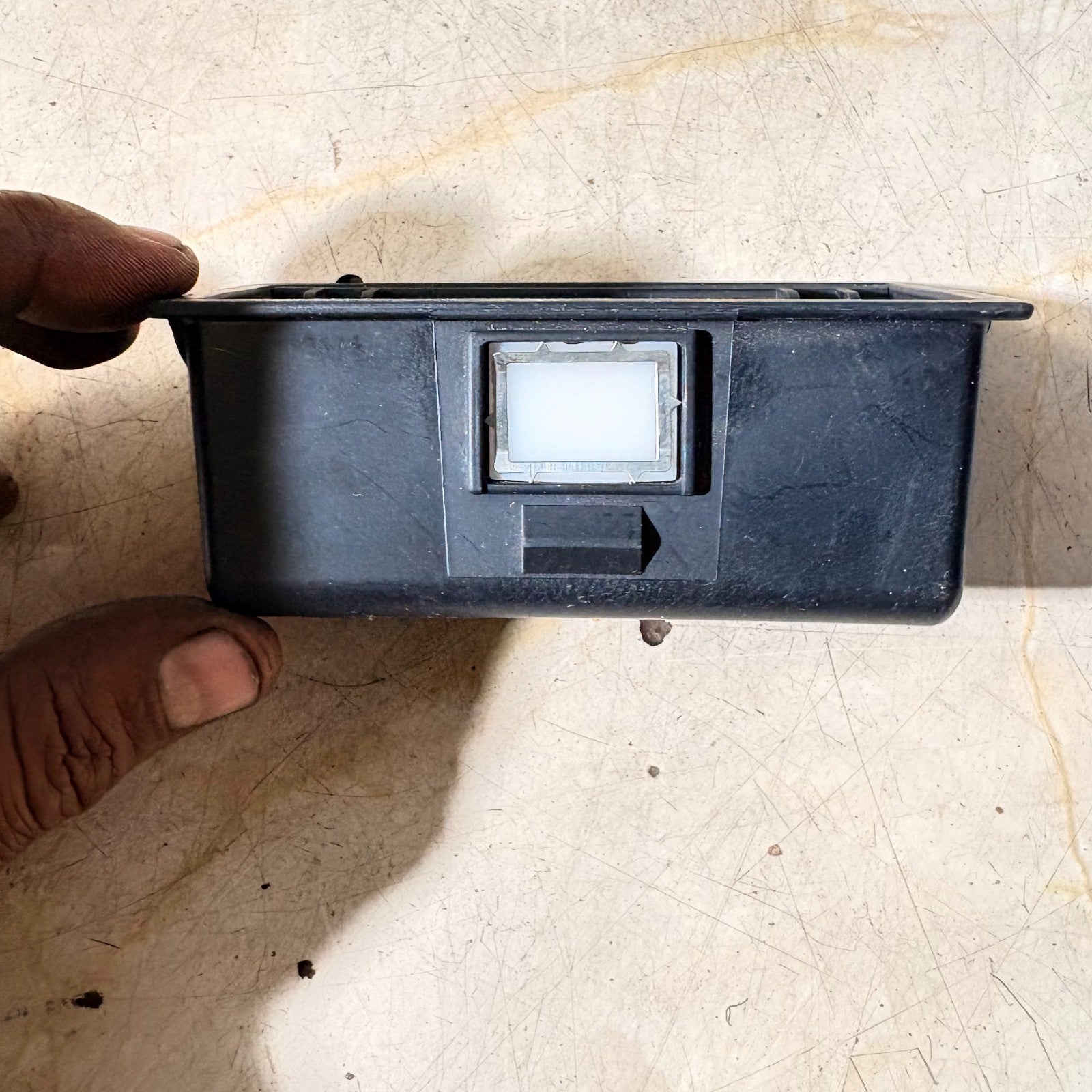 84550-3E000-HP Kia Sorento BL 02-06 Dashboard Center Console Ash Tray Pocket