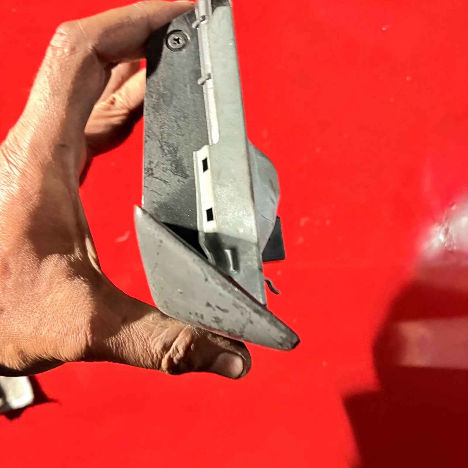 Nissan Terrano II 1999-2006 Centre Console Pop Out Ashtray