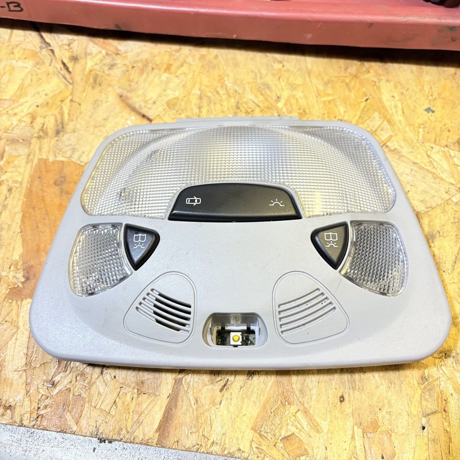 Mercedes C-Class W203 S203 CL203 Roof Dome Reading Light A2038202301 2001-2003