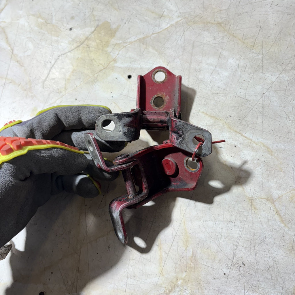 MAZDA 3 2005 OSR MAROON RED DRIVER SIDE REAR DOOR HINGES