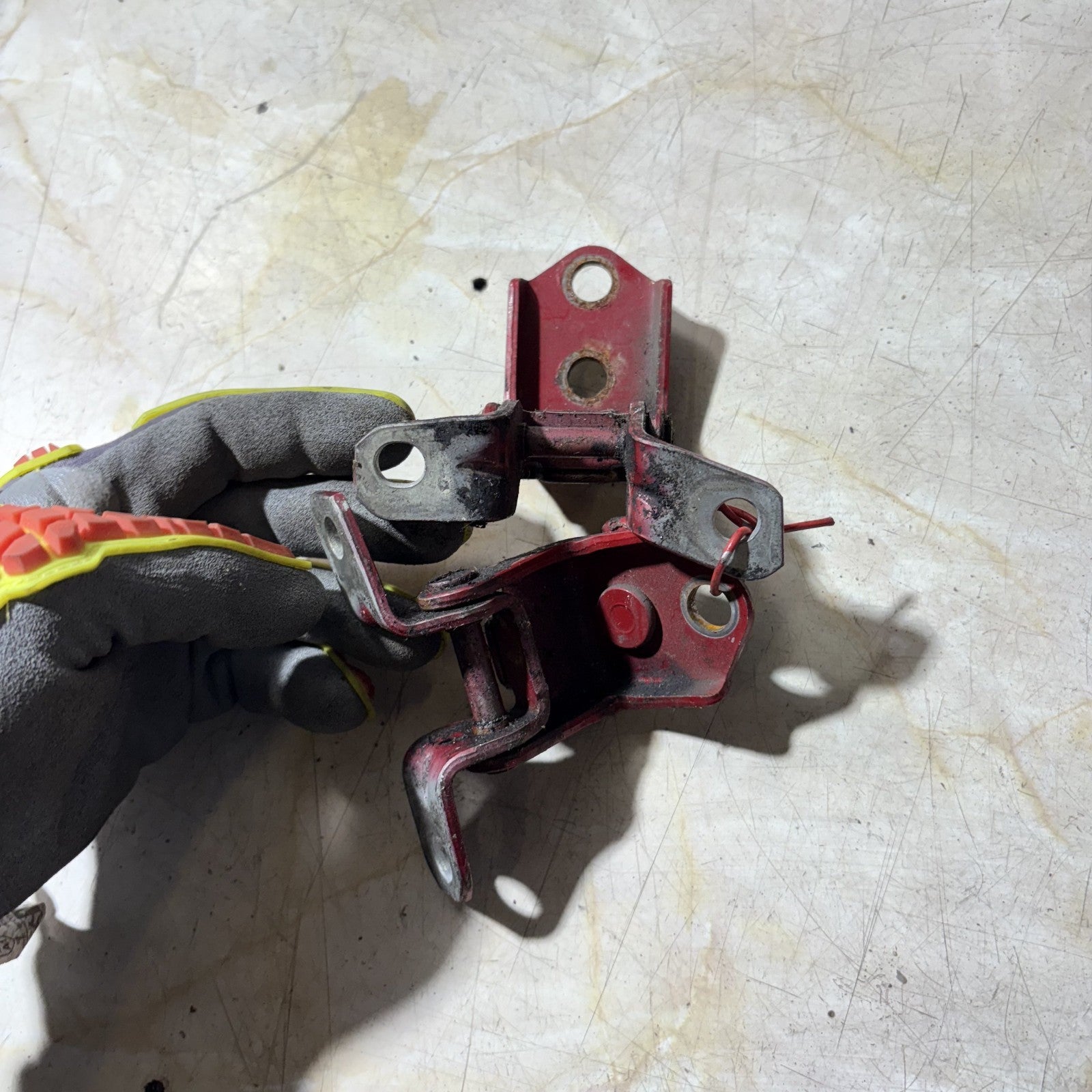 MAZDA 3 2005 OSR MAROON RED DRIVER SIDE REAR DOOR HINGES