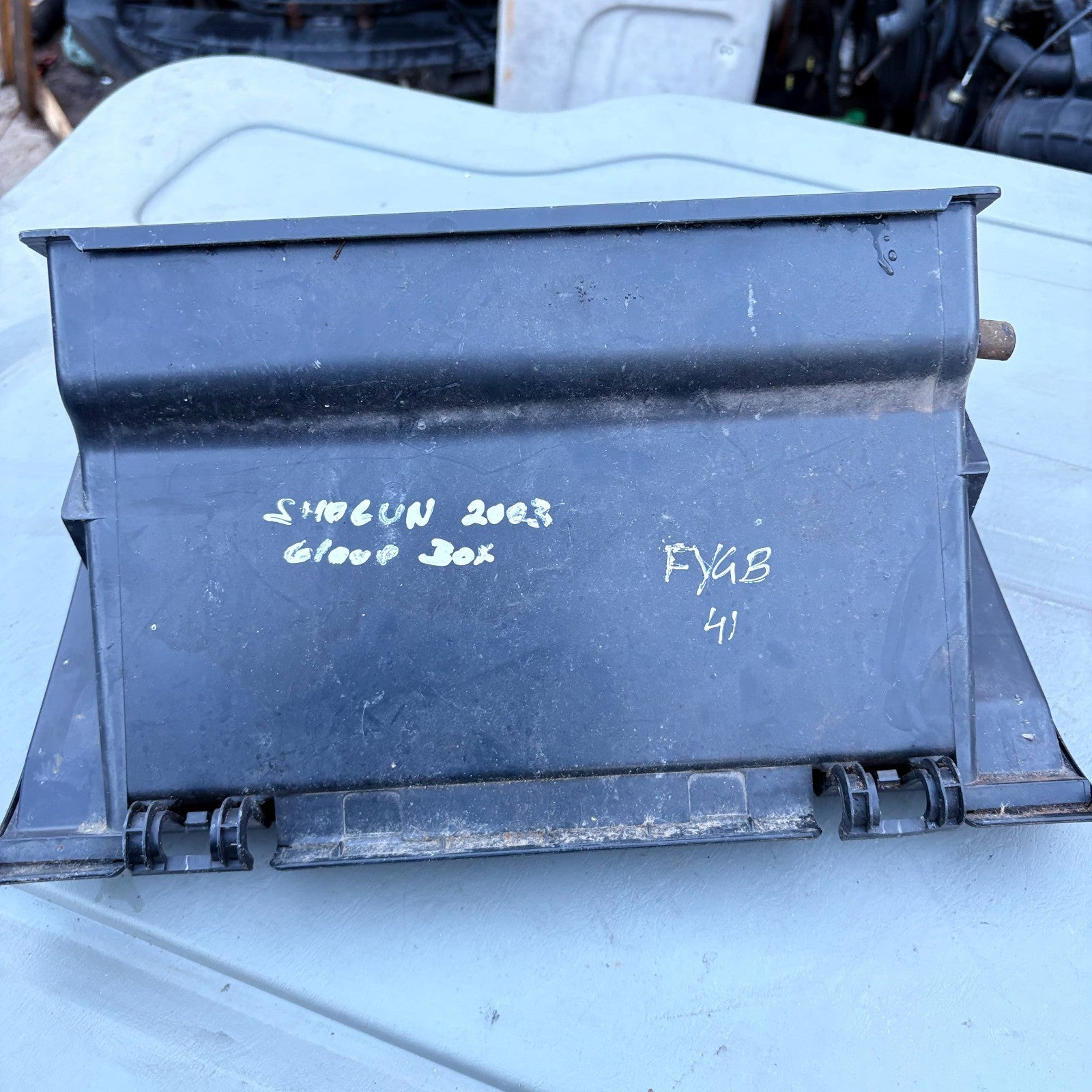Mitsubishi Shogun Pajero Mk3 09-1999 to 09-2006 Glove Box MR402403