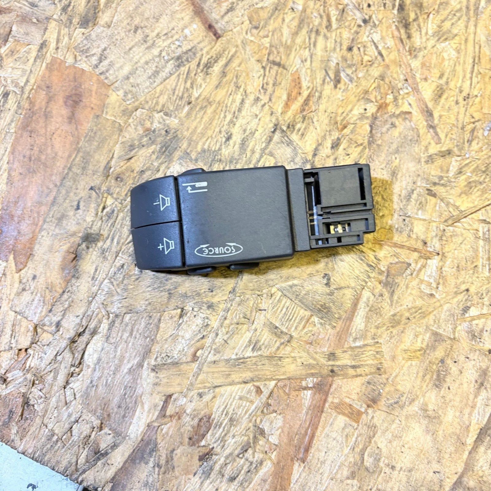 RENAULT TWINGO 2008 RADIO CONTROL STALK SWITCH 7701049643