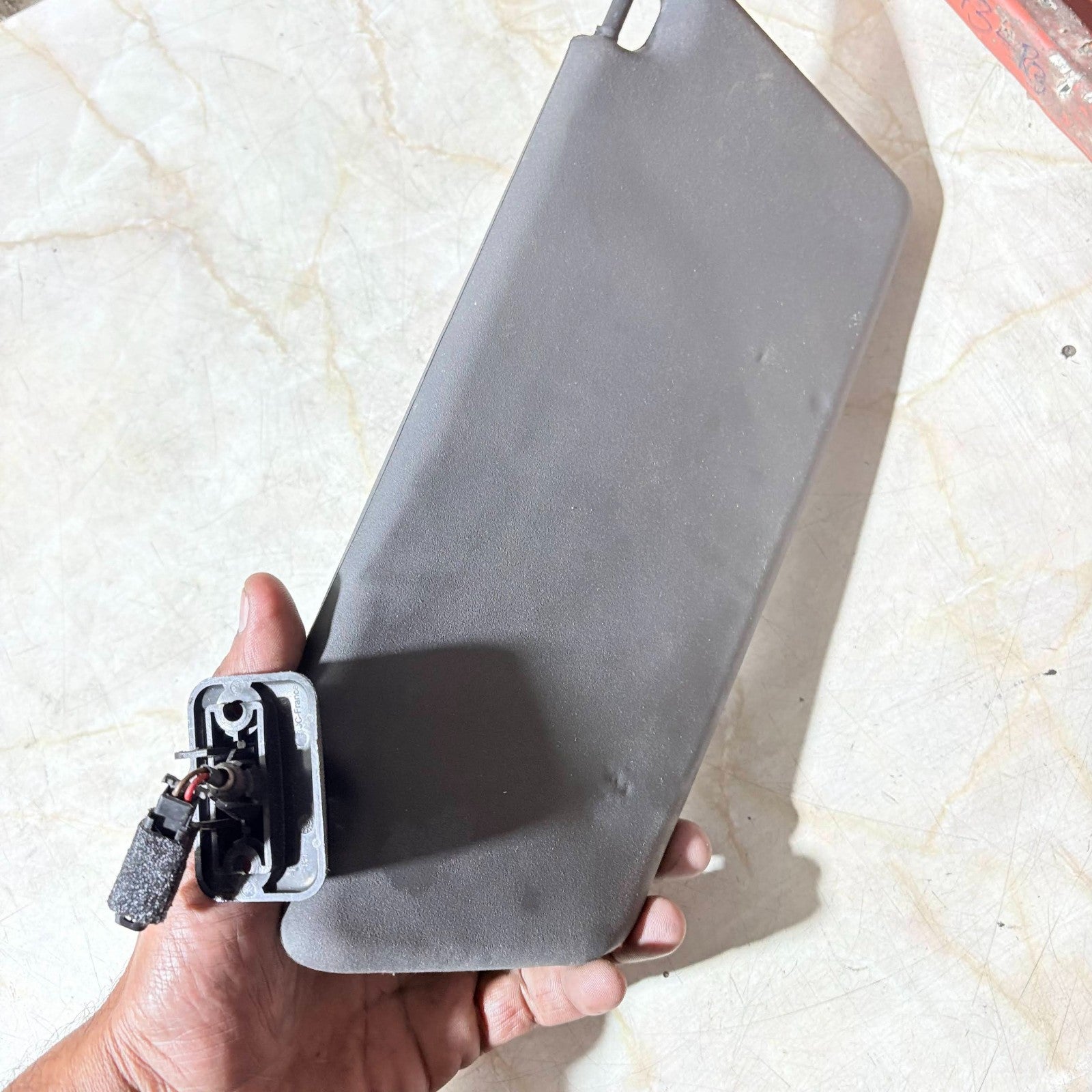VAUXHALL ASTRA H MK5 5 DOOR SUN VISOR DRIVER SIDE RIGHT OFFSIDE 04-10 13113043