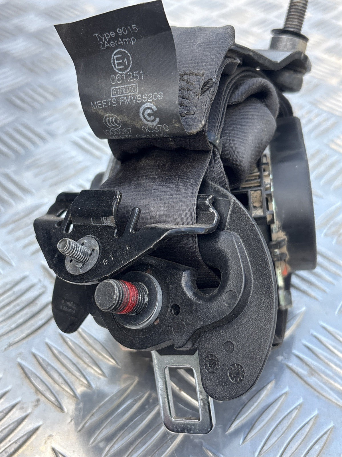 Land Rover Evoque L538 MK1 2015-2018 Front Left Belt Retractor BJ32611B09CD8PVJ
