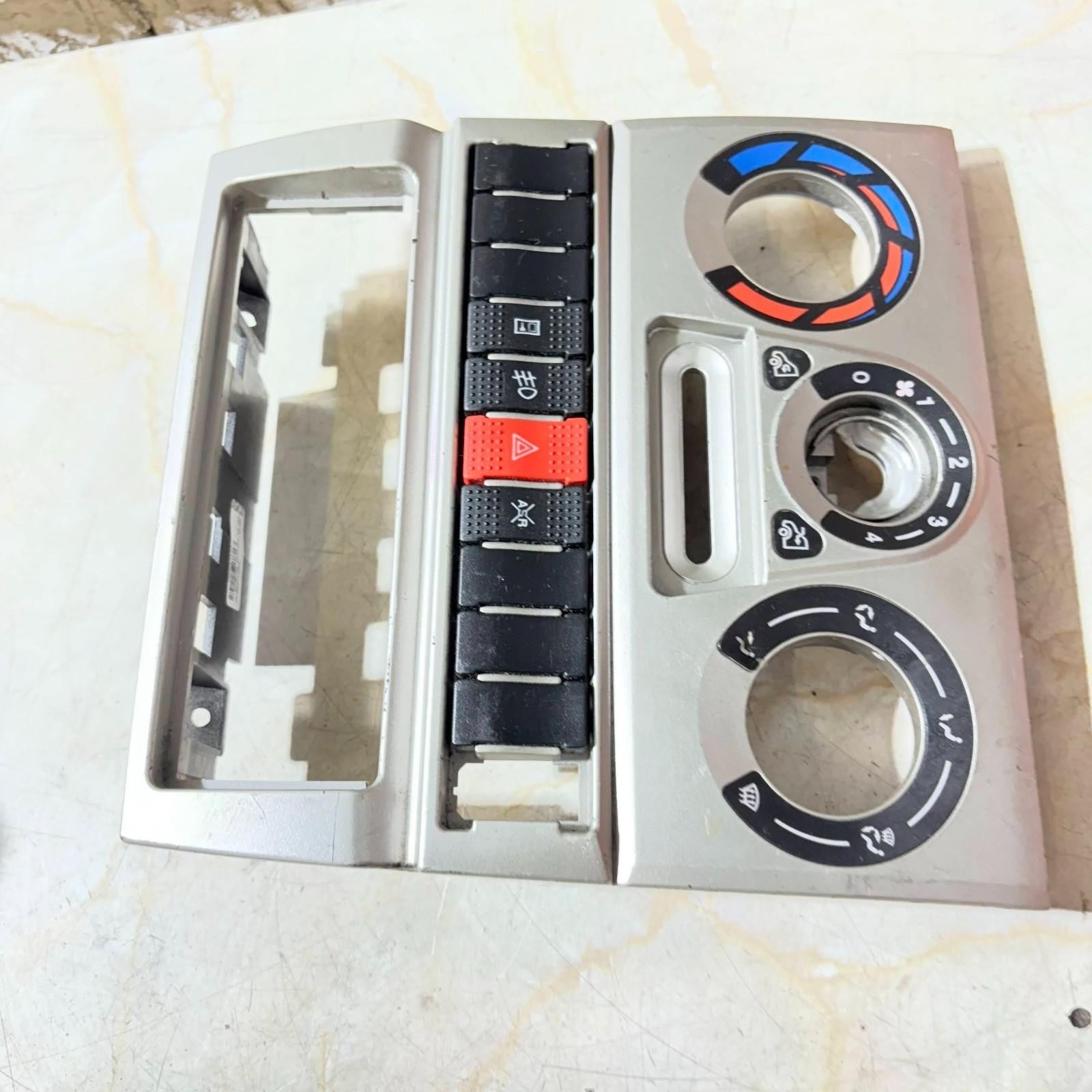 178140500 CLIMATE HEATER CONTROL UNIT SURROUND COVER TRIM FOR IVECO DAILY 2011