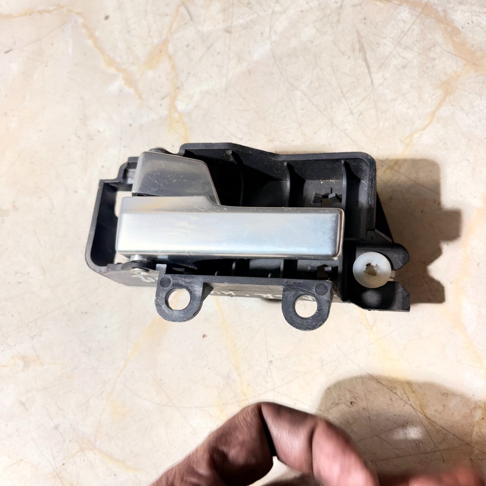 FORD KUGA DOOR HANDLE REAR LEFT PASSENGER SIDE INTERIOR 3M51R22601 2008-2012