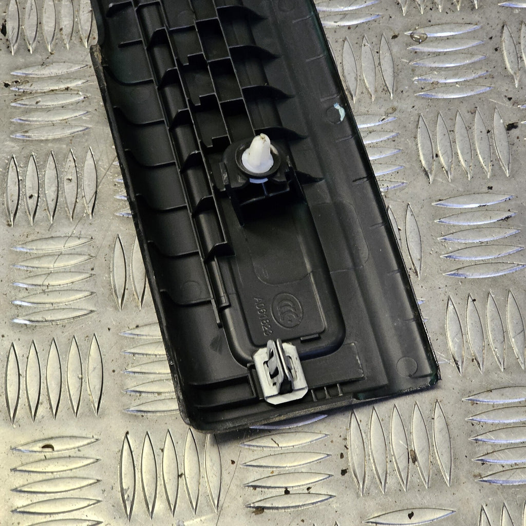 RANGE ROVER EVOQUE L538 2017 FRONT RIGHT KICK PLATE TRIM BJ3213200ADW