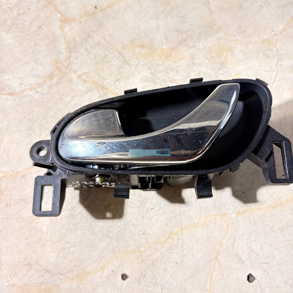 Nissan Qashqai J11 Left Passenger Nearside Front Inner Door Handle 2014-2021