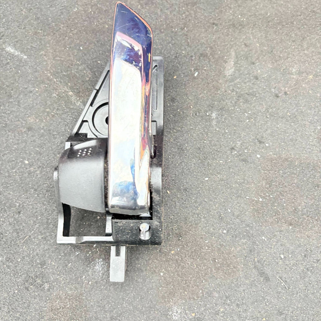 Suzuki Swift Mk3 2009-2017 Left Passenger Nearside Front Inner Door Handle