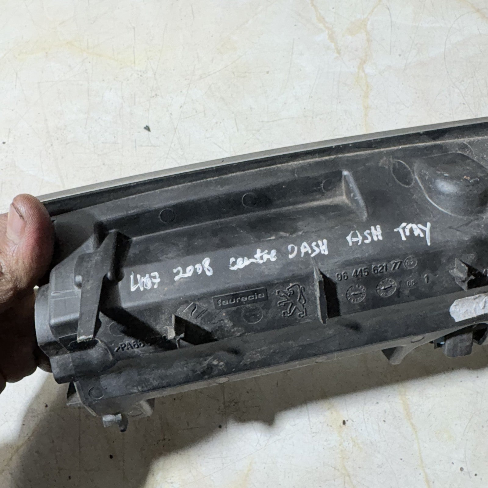 Peugeot 407 407 SW Central Ashtray Grey 9644562177 Centre Console 2004-2011