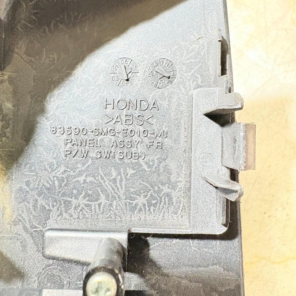 Honda Civic MK8 05-12 Front Passenger Electric Window Switch Trim 83590-SMG-E010
