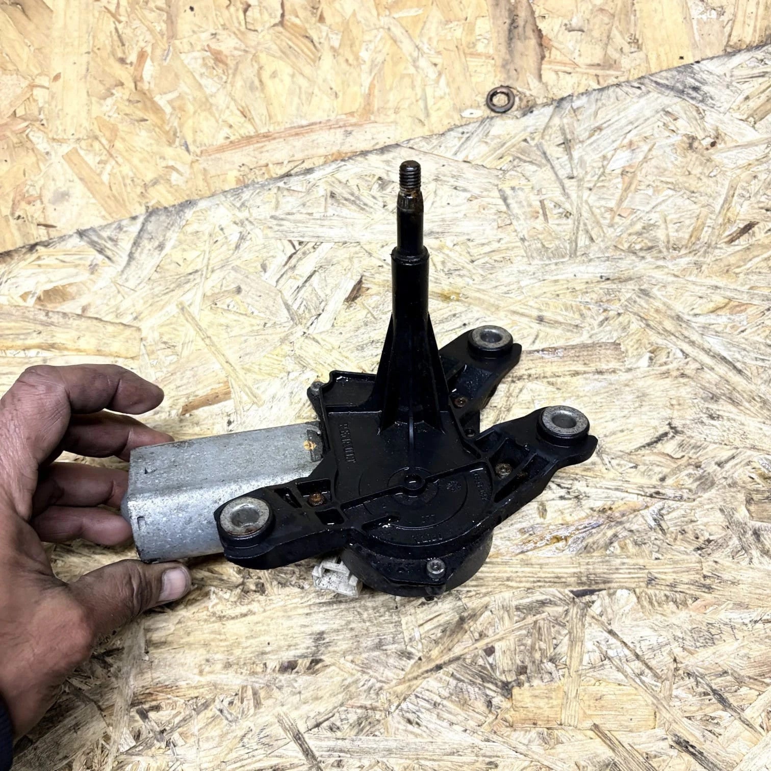 RENAULT LAGUNA MK2 HATCHBACK REAR WIPER MOTOR 8200001891-B 1631-4