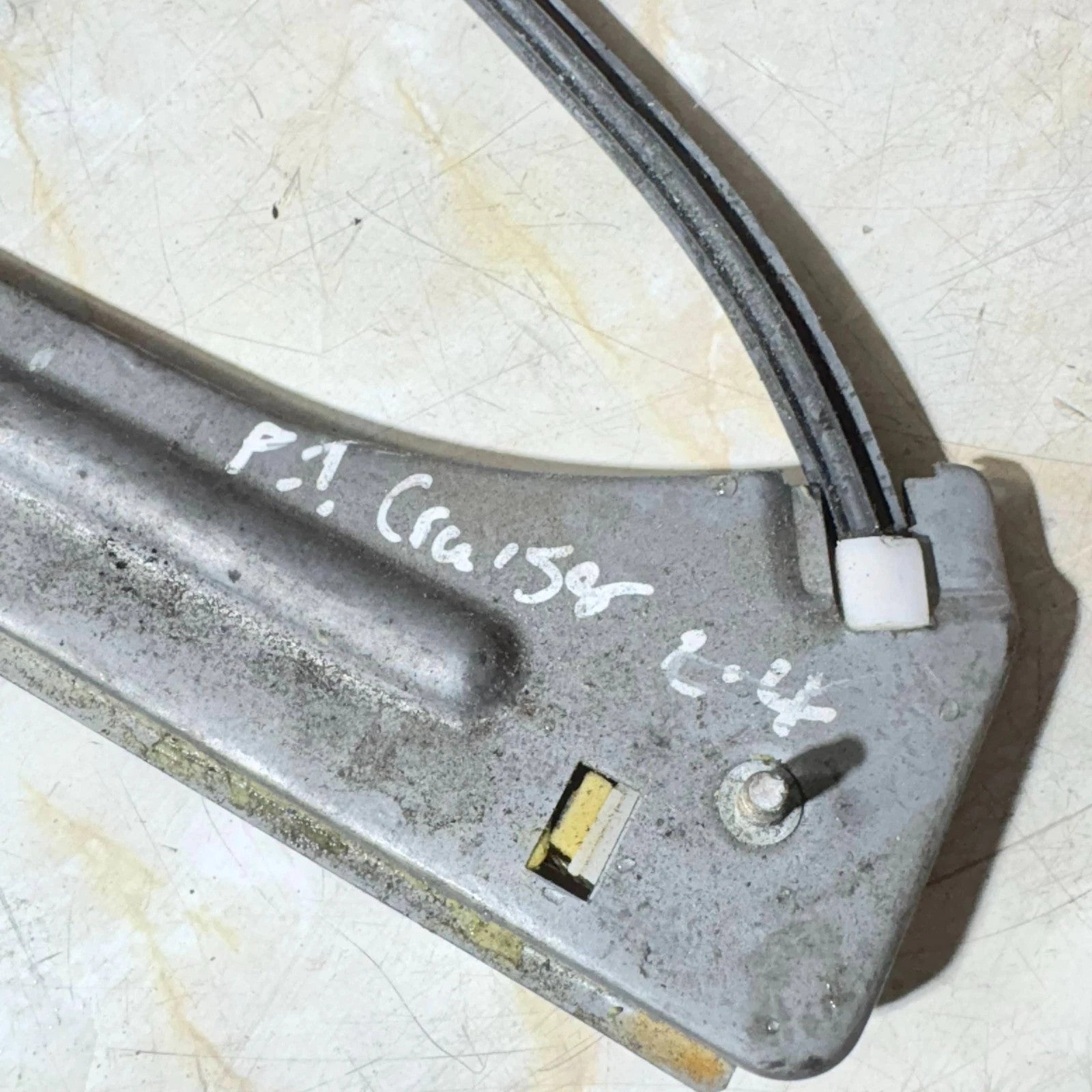 CHRYSLER PT CRUISER 00-10 5DR REAR PASSENGER LEFT WINDOW REGULATOR 05067543AA