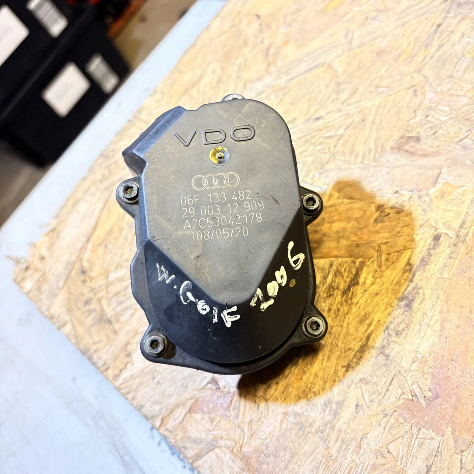 VW AUDI ACTUATOR FLAP MOTOR 2.0 TFSI SEAT SKODA 06F133482 2006