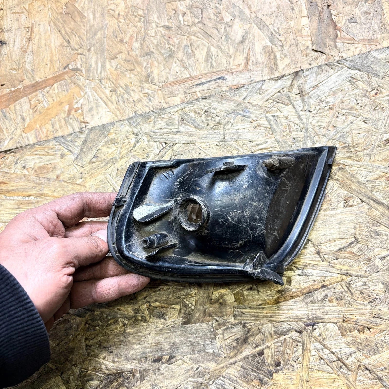 KIA Sephia Drivers side front flasher lamp