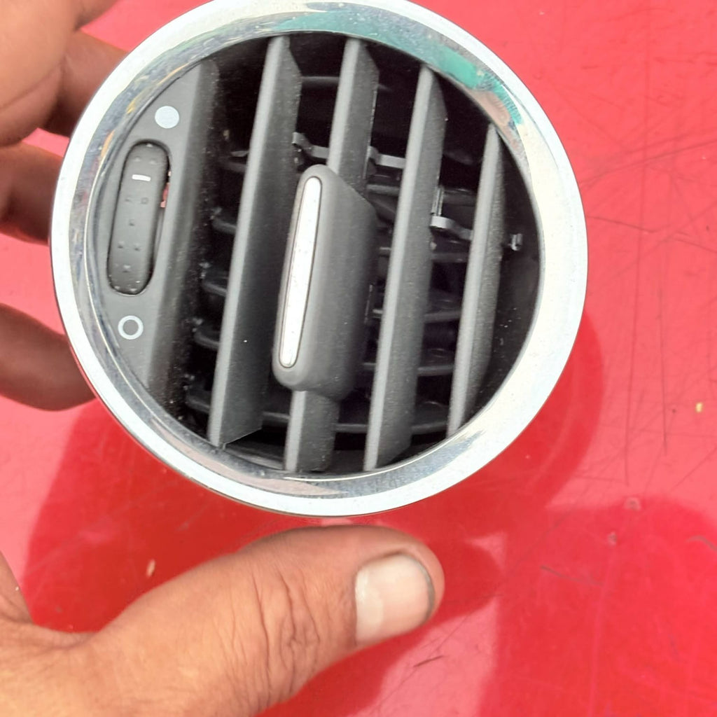 FIAT BRAVO MK2 DRIVER FRONT RIGHT SIDE DASHBOARD AIR VENT 226541