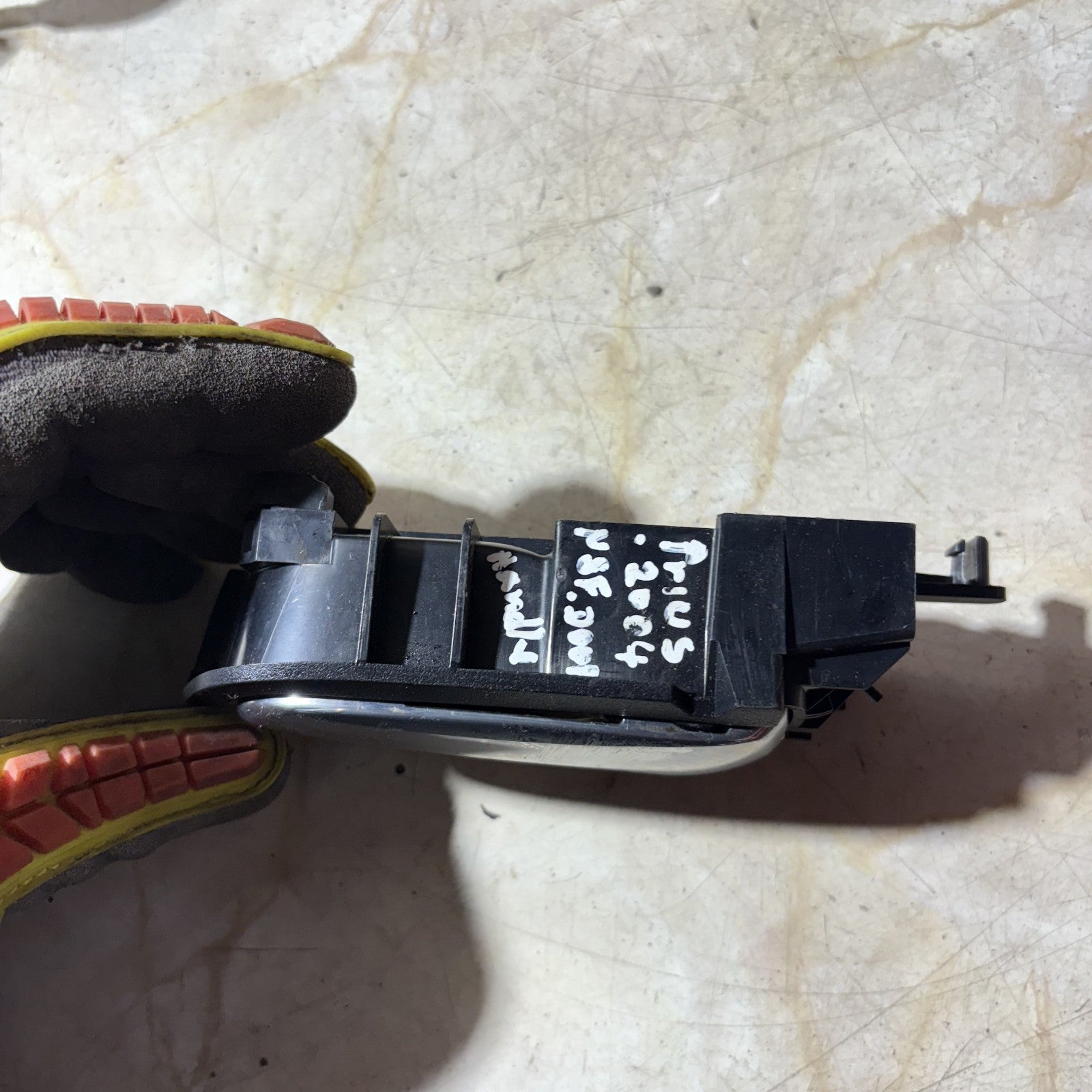 Toyota Prius Mk2 2004-2009Z Left Passenger Nearside Front Inner Door Handle
