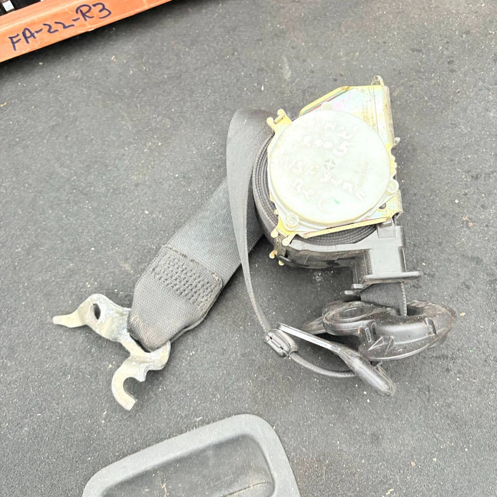 BMW 3 SERIES 320I E90 PASSENGER SIDE FRONT LEFT SEAT BELT 33052212C 2005