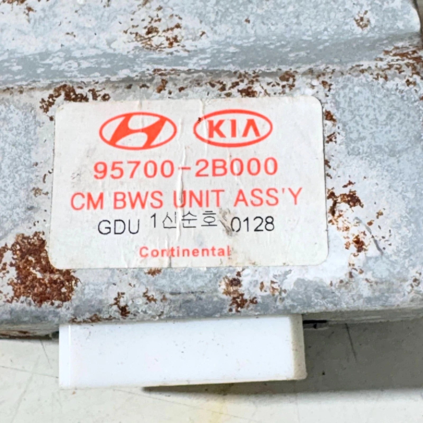 HYUNDAI SANTA FE 2006-2012 MK2 CM PDC PARKING CONTROL MODULE ECU 95700-2B000