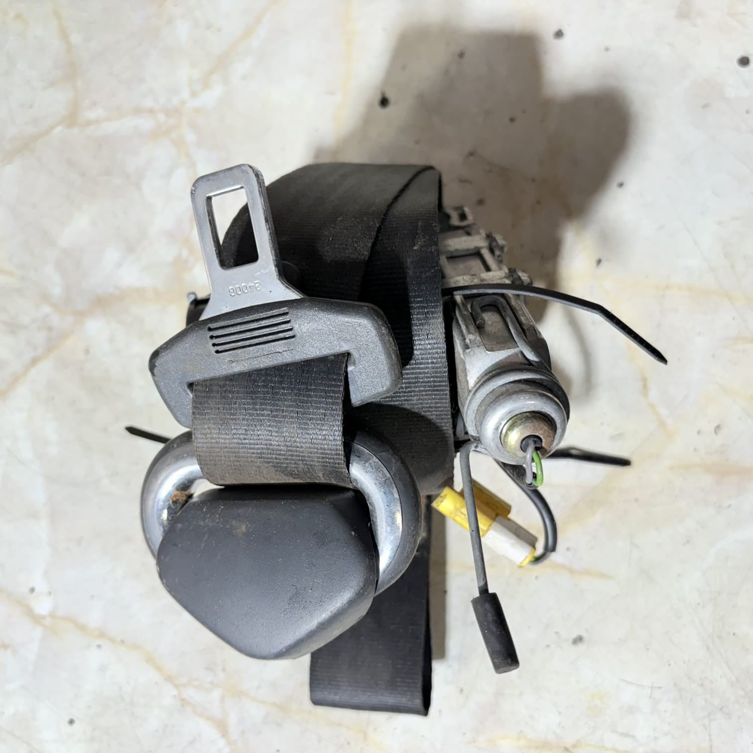 2005 ALFA ROMEO 147 FRONT PASSENGERSIDE LEFT SEATBELT 049078