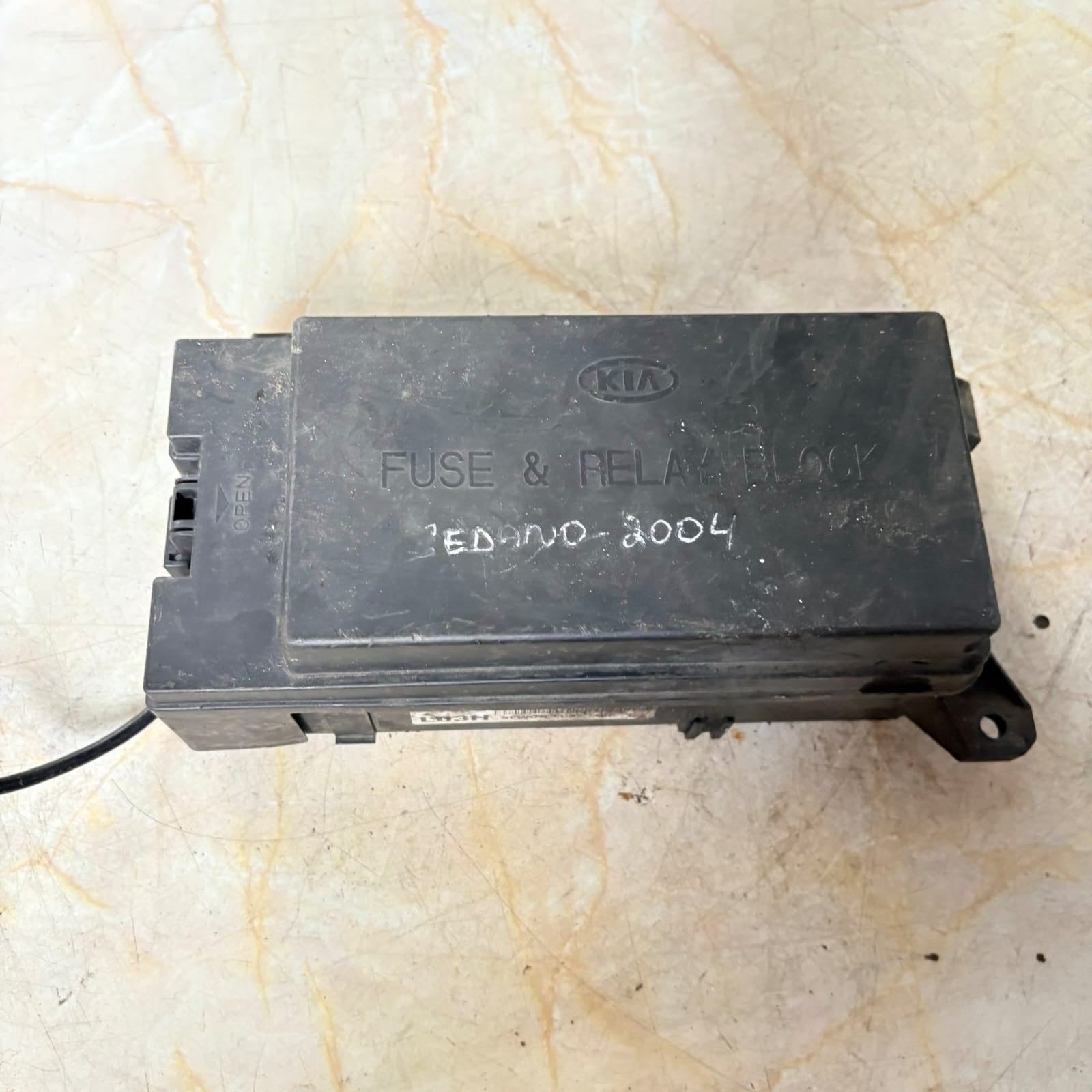 KIA Carnival II GQ/Sedona KV-II 2.9 CRDi Fuse Relay Box 0K53H-66-760 01-06