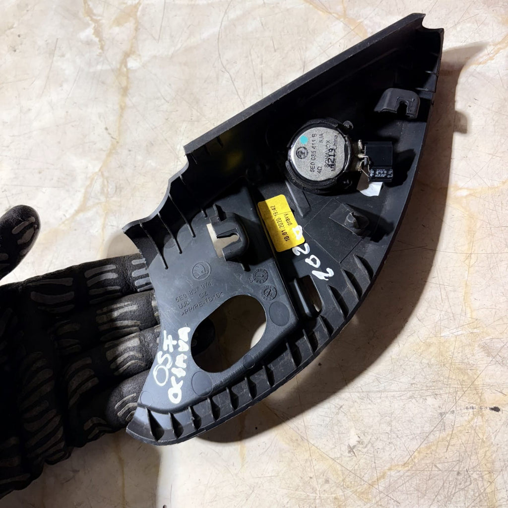 SKODA OCTAVIA DRIVER FRONT SIDE TWEETER SPEAKER 5E0837974 2020