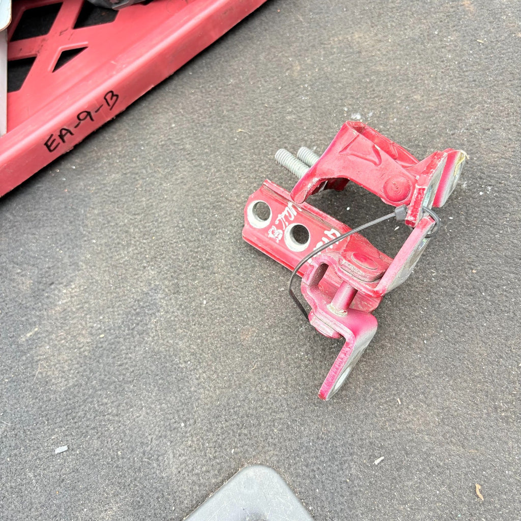 2010 MITSUBISHI LANCER GS2 OSR REAR DRIVER RIGHT SIDE DOOR HINGES PAIR