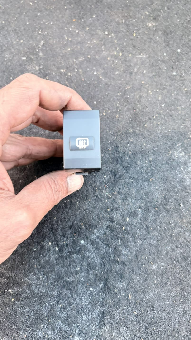 Hyundai Accent Demist switch KIA