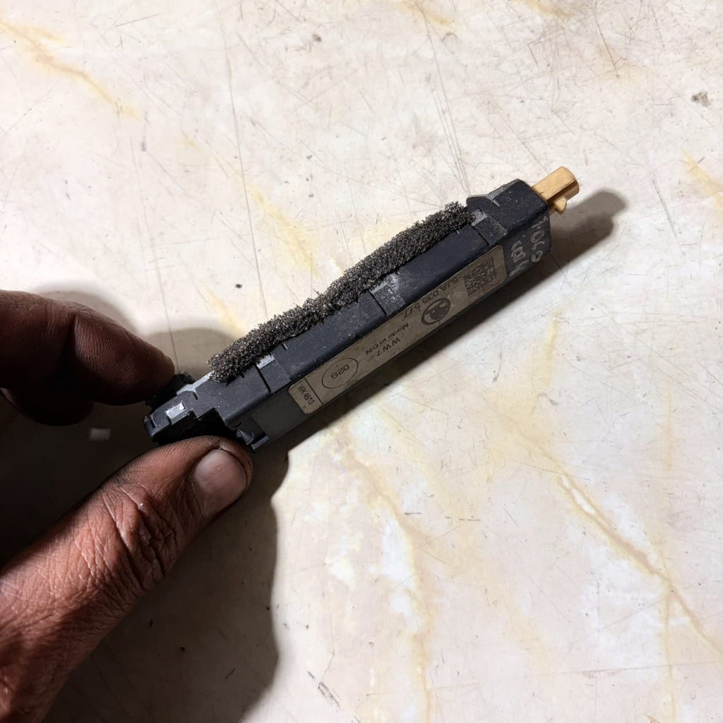 SKODA RAPID ANTENNA AERIAL BOOSTER 5JA035577 AMPLIFIER CONTROL 2014