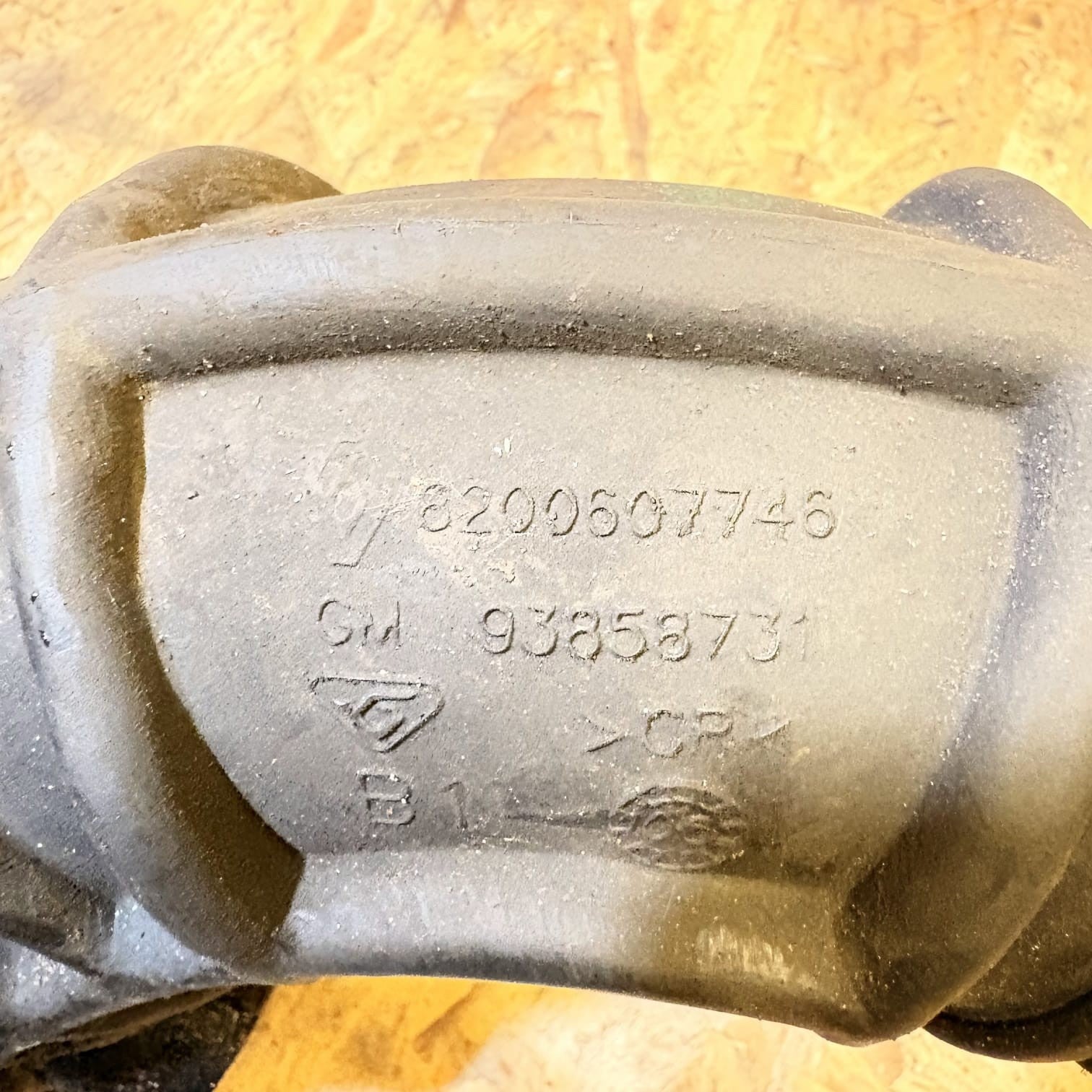 RENAULT TRAFIC II (03.01-) INTERCOOLER PIPE 8200607746, 93858731 2007