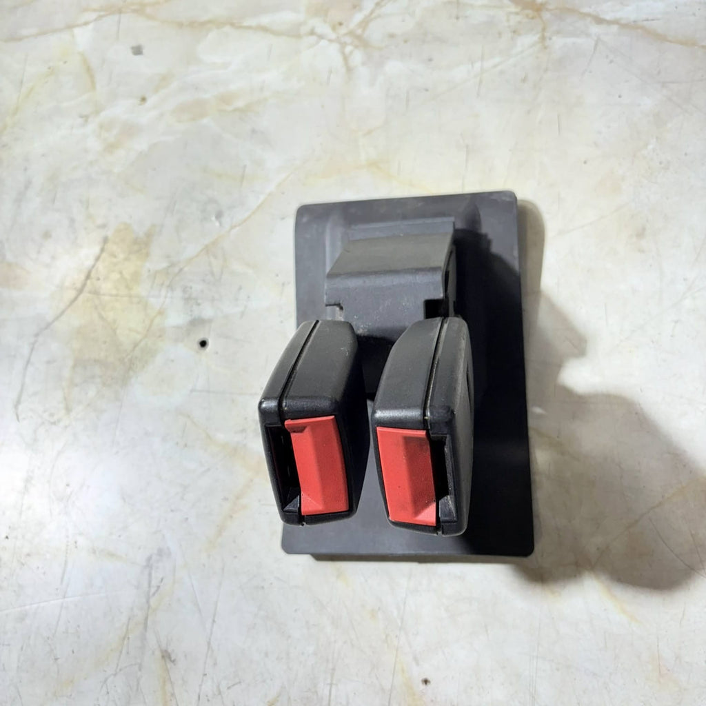 Mini R50 R52 R53 Rear Lower Belt Centre Buckle 7055957 2003