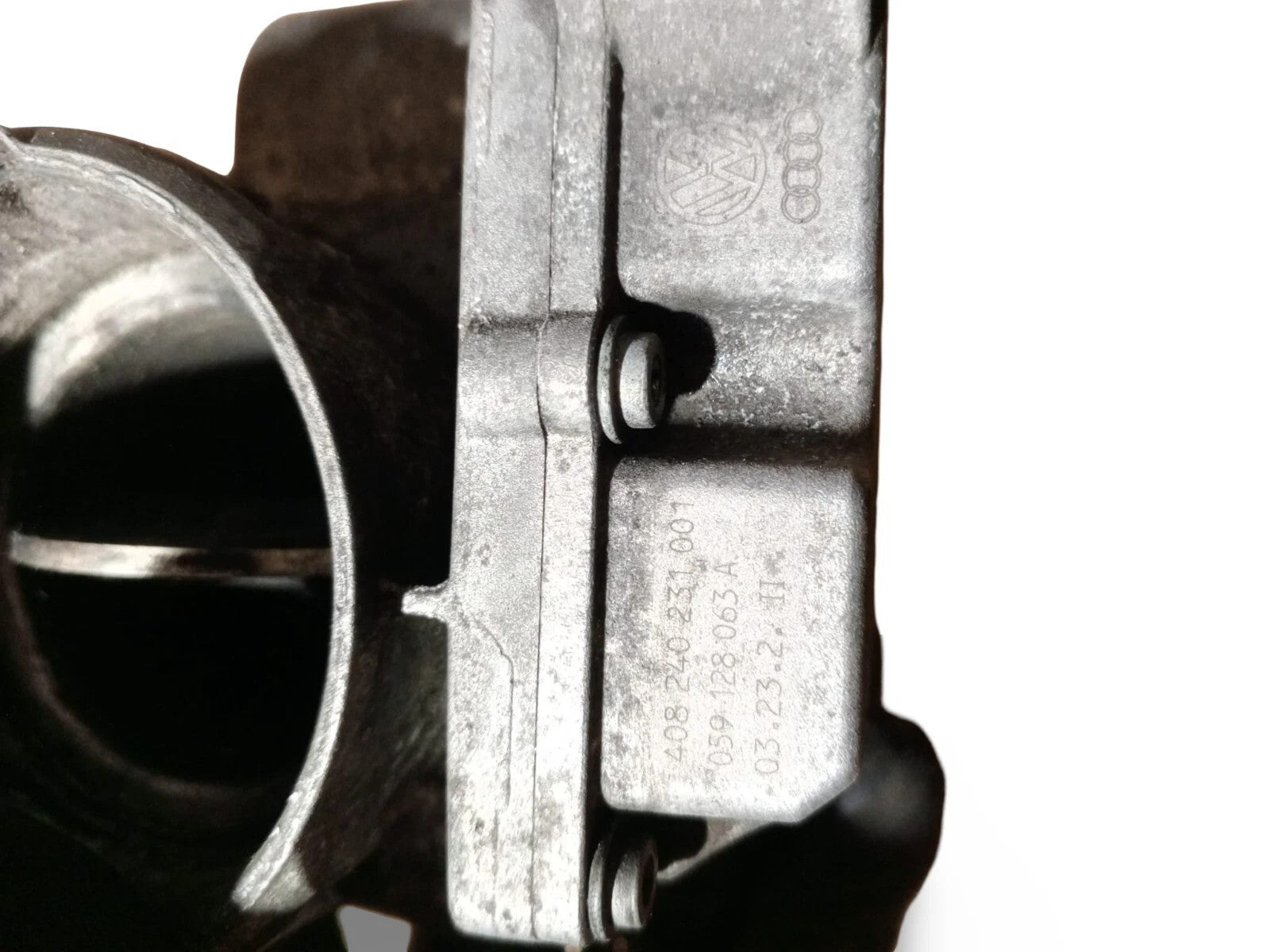 Audi A4 Cabriolet 8H B6 2.0 2.5 TDi Throttle Body 059128063A