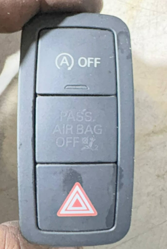 Audi A1 Hazard Switch Button 8X0959672C-2014