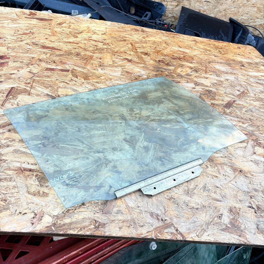 Door-Drop Glass - REAR RIGHT for Toyota Avensis 2007
