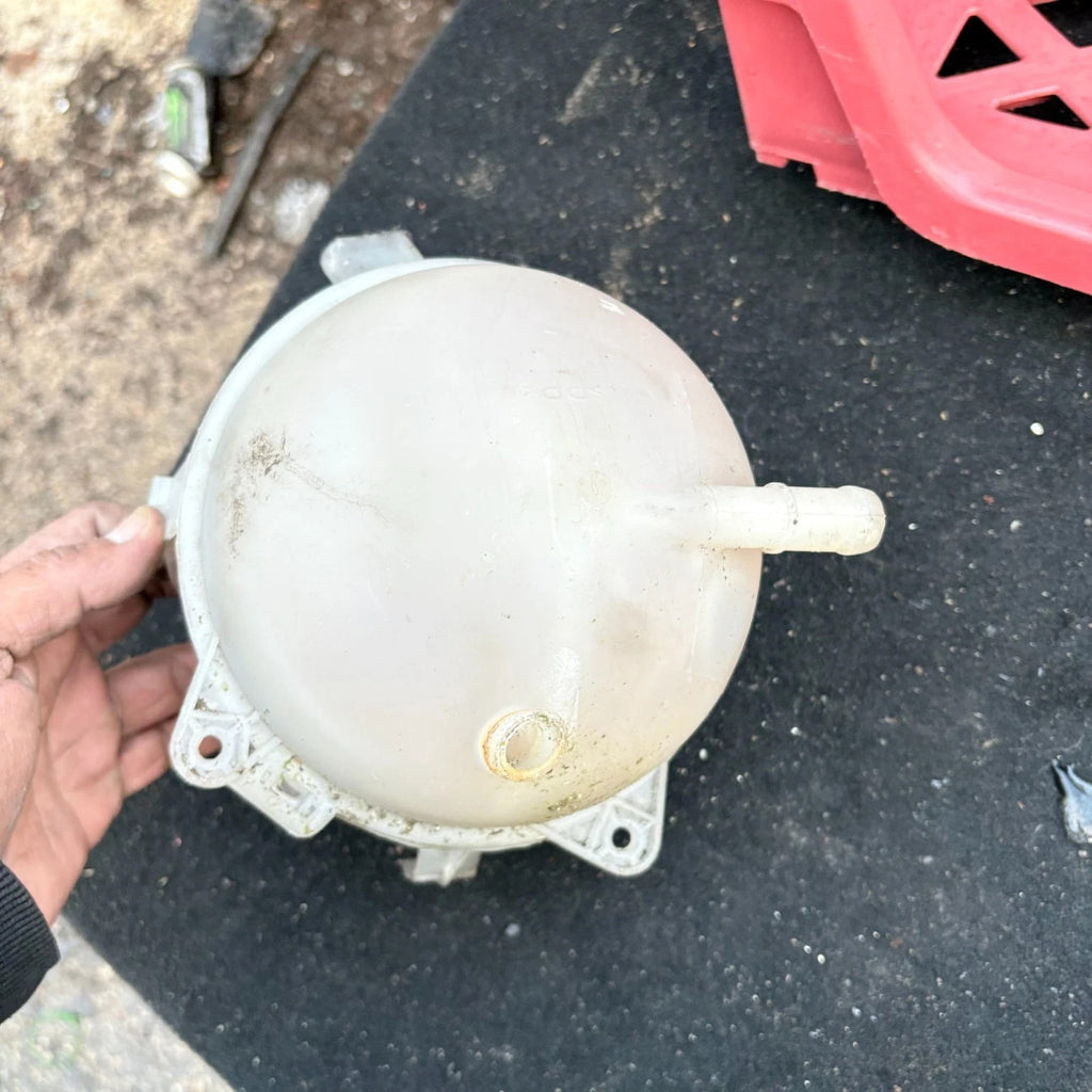 AUDI A3 8P 2010-2018 COOLANT HEADER EXPANSION TANK BOTTLE