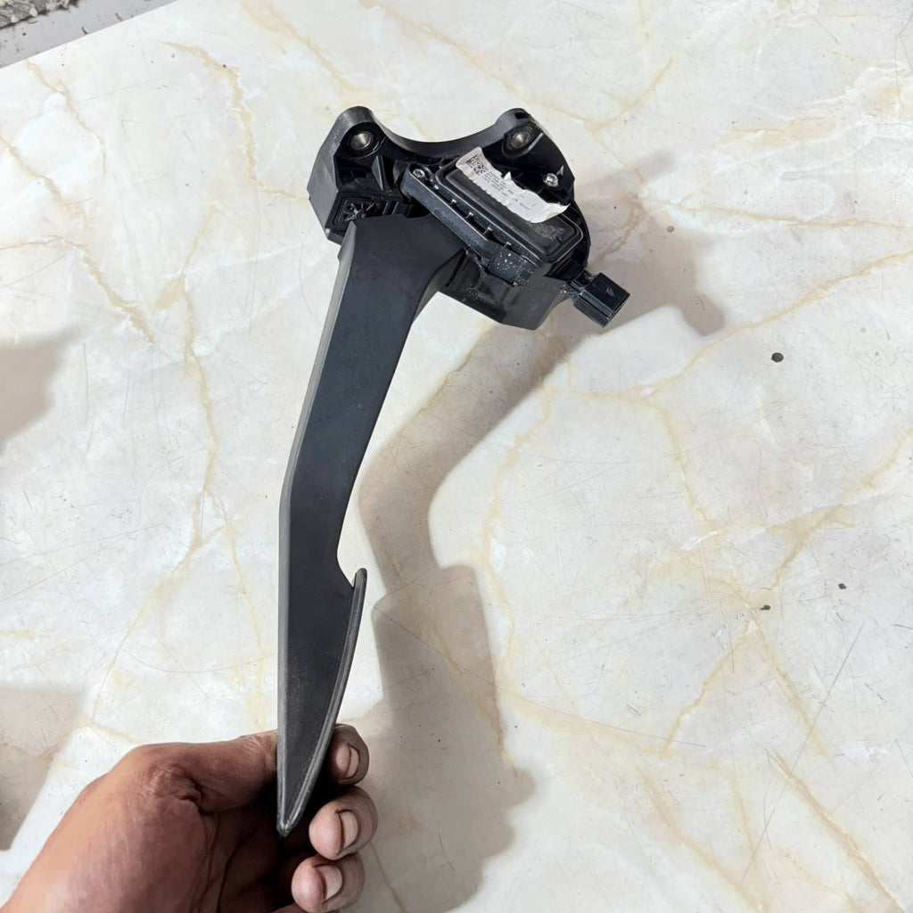 2018 JAGUAR E-PACE X540 ACCELERATOR THROTTLE PEDAL FK72-9F836-BC