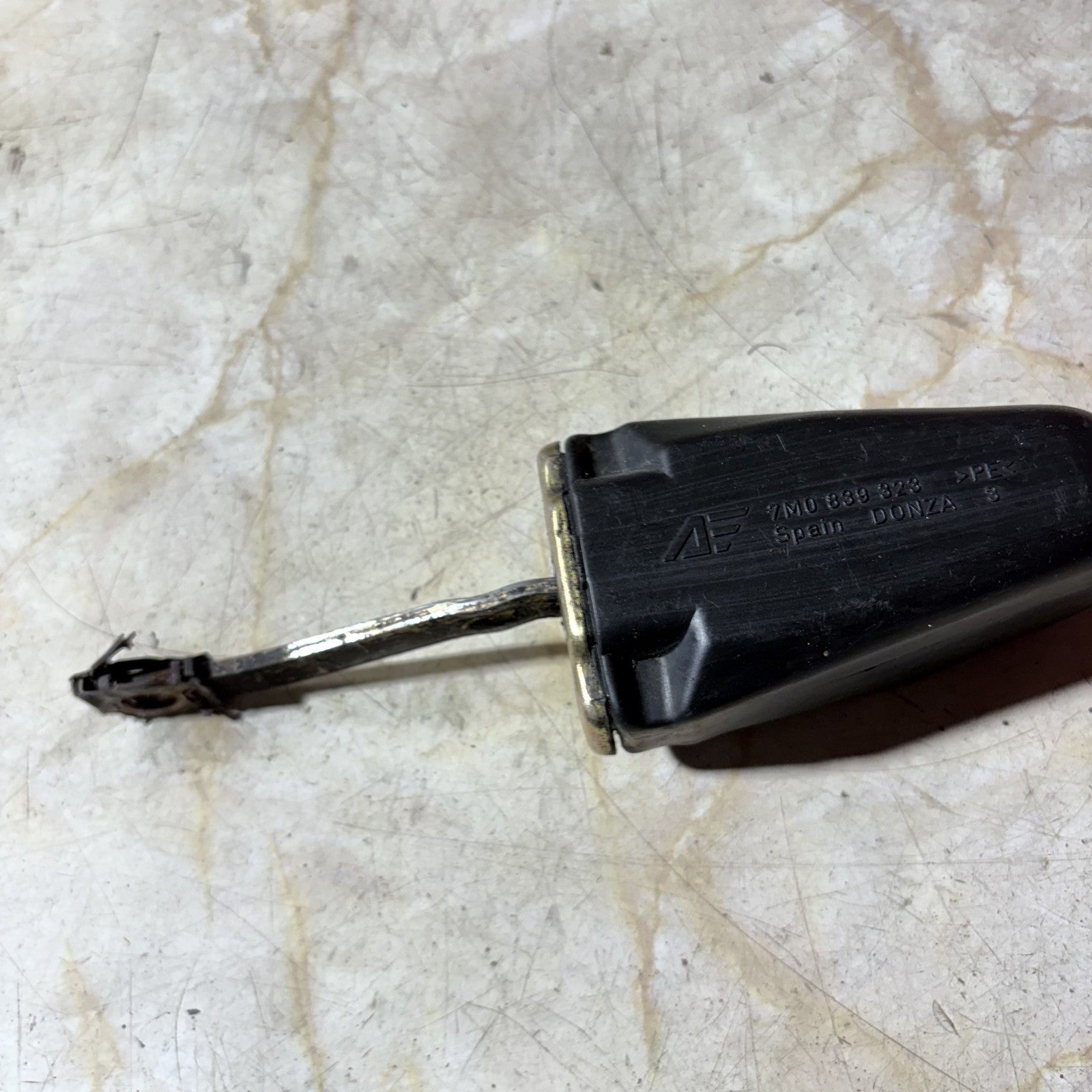 VOLKSWAGEN SHARAN 2007 Rear Right Door Limiter 7M0839323