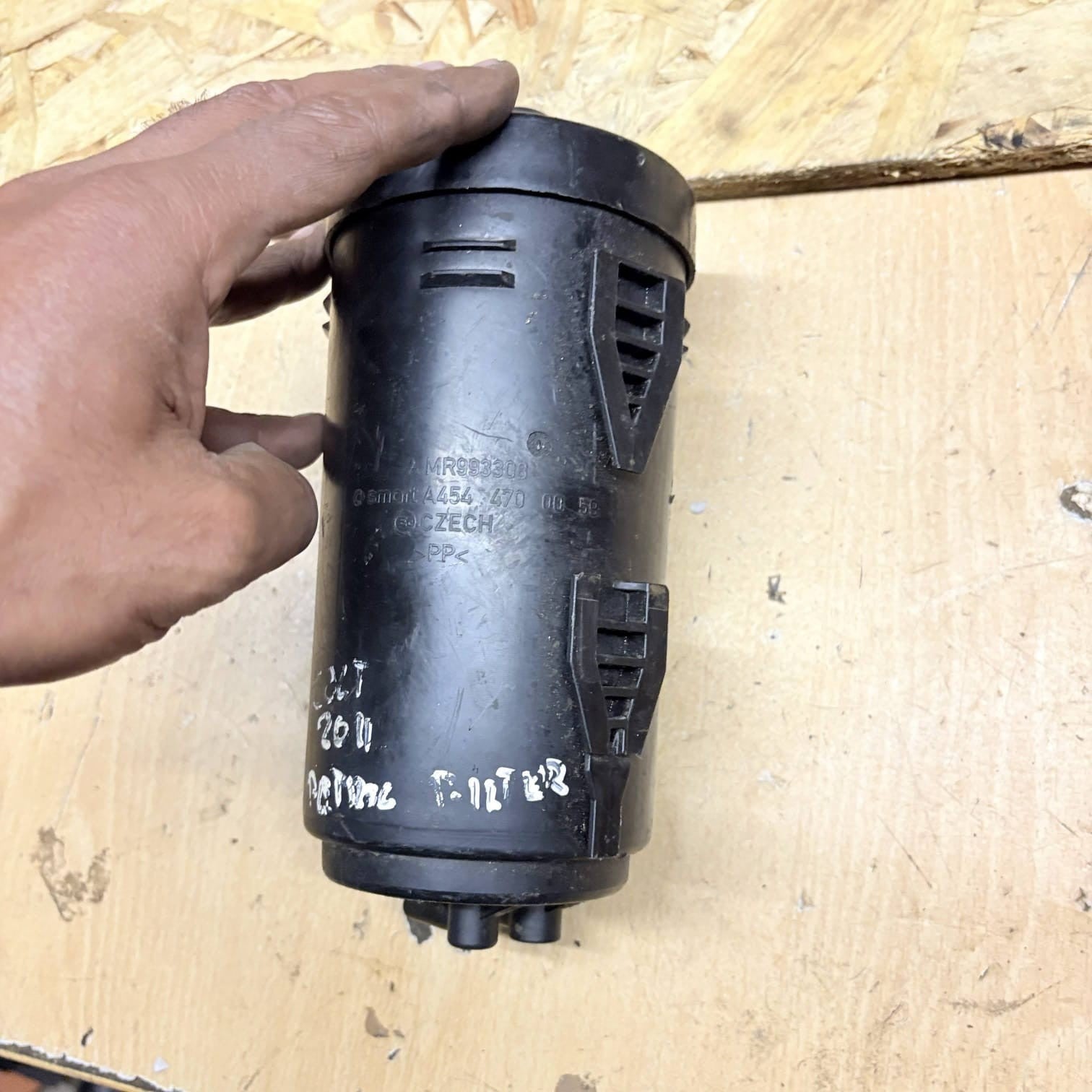 Mitsubishi Colt 2011 Fuel Carbon Canister Filter MR993308 A4544700059