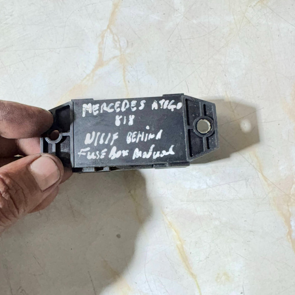 Mercedes-Benz Atego 818 Passenger N/S/F Behind Fuse Box Electrical Module