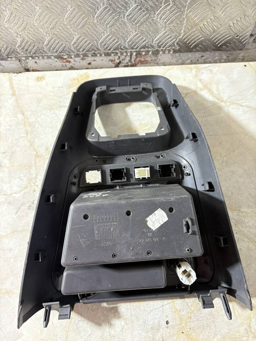 VW Golf Plus 2005-2009 Tiguan 2008-2011 Console Trim 5M2863476C 5M2863487A RHD
