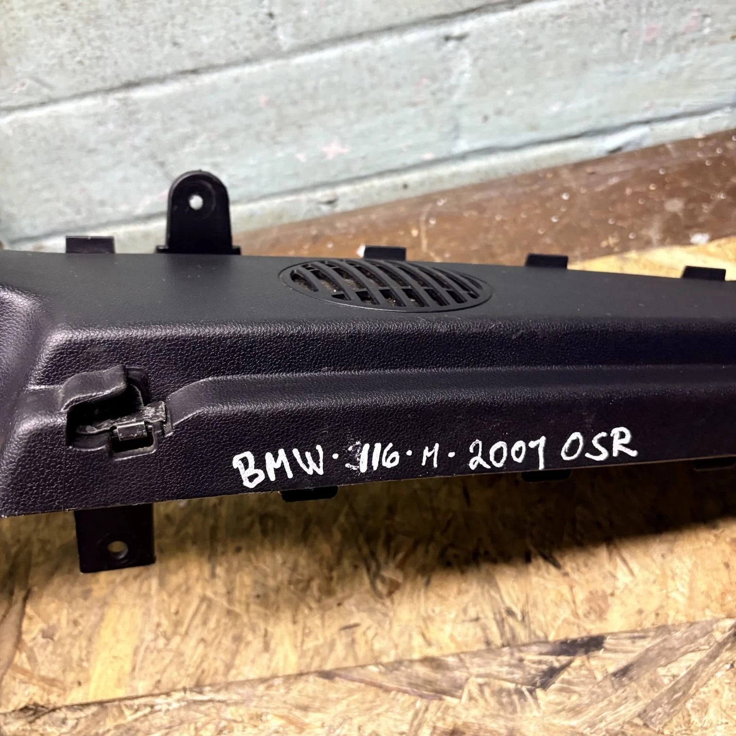 BMW 1 Series E87 2007-2011 Rear Right Parcel Shelf Speaker Cover 7119502
