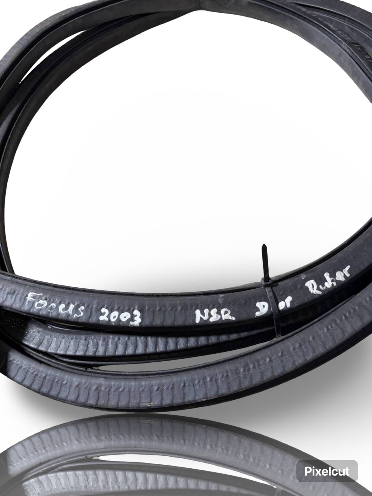 FORD FOCUS MK1 2003 REAR PASSEN DOOR SEAL
