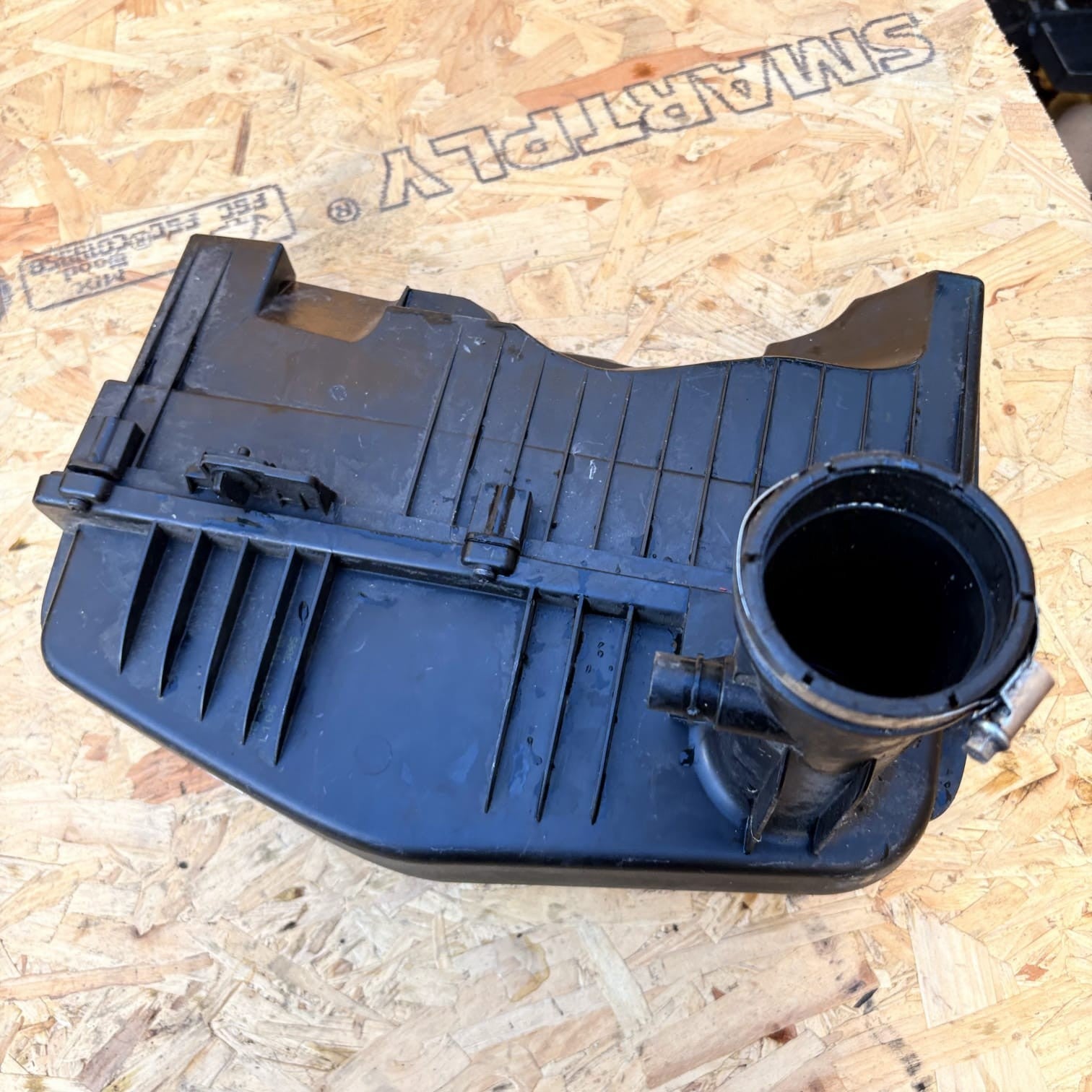 CITROEN C3 MK2 PEUGEOT 207 1.4 AIR FILTER BOX HOUSING UNIT&INTAKE PIPE HOSE 2012