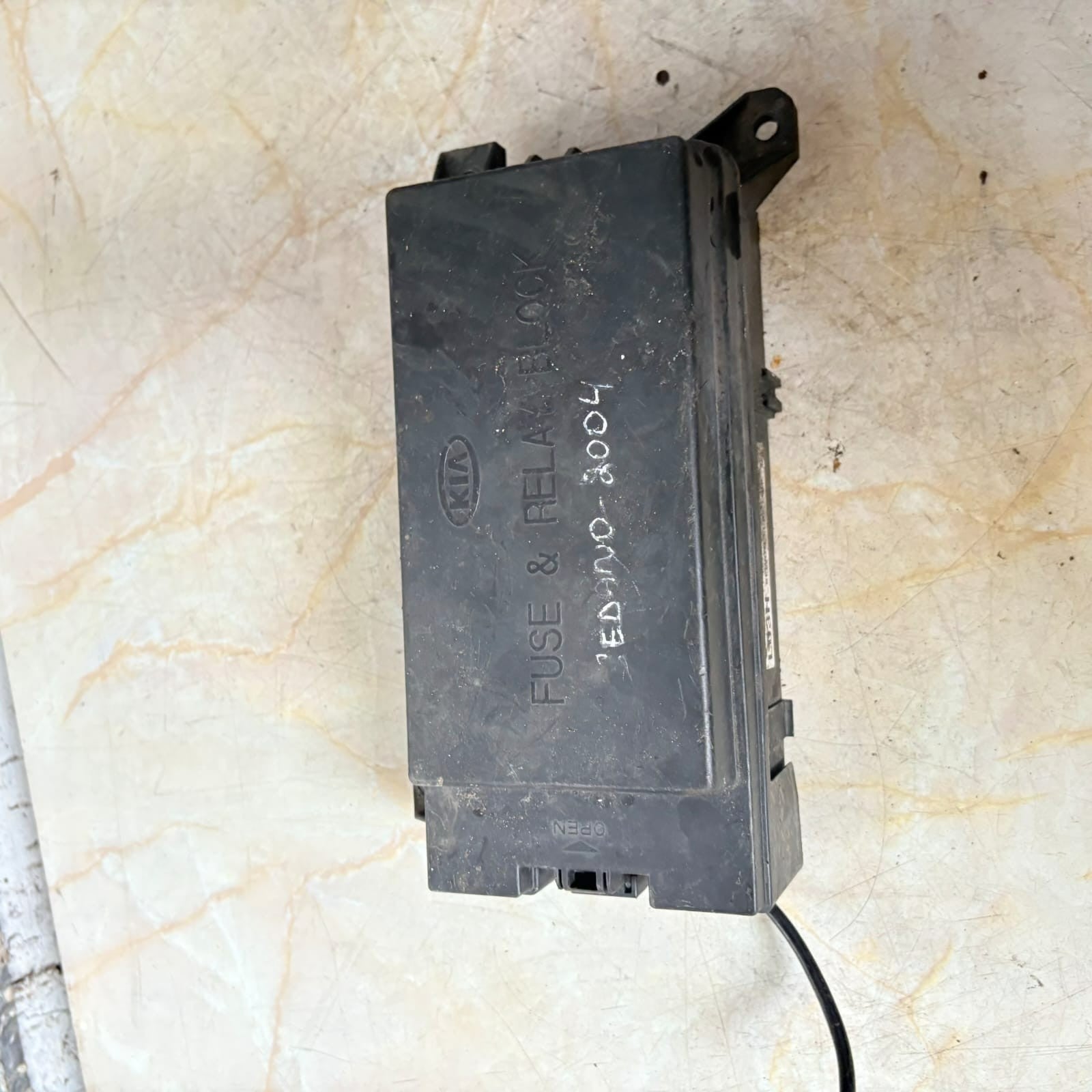 KIA Carnival II GQ/Sedona KV-II 2.9 CRDi Fuse Relay Box 0K53H-66-760 01-06
