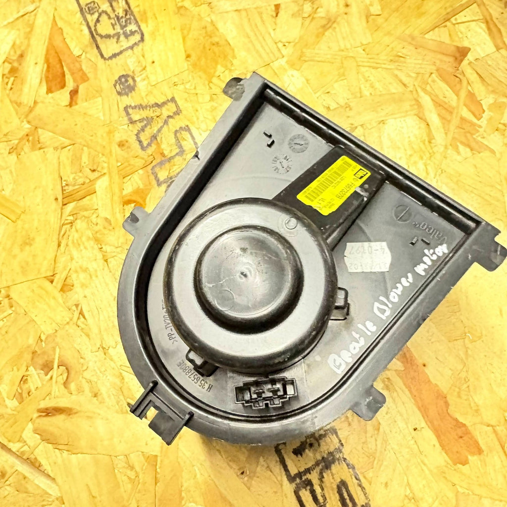 VOLKSWAGEN BEETLE HEATER BLOWER MOTOR FAN H35657880E